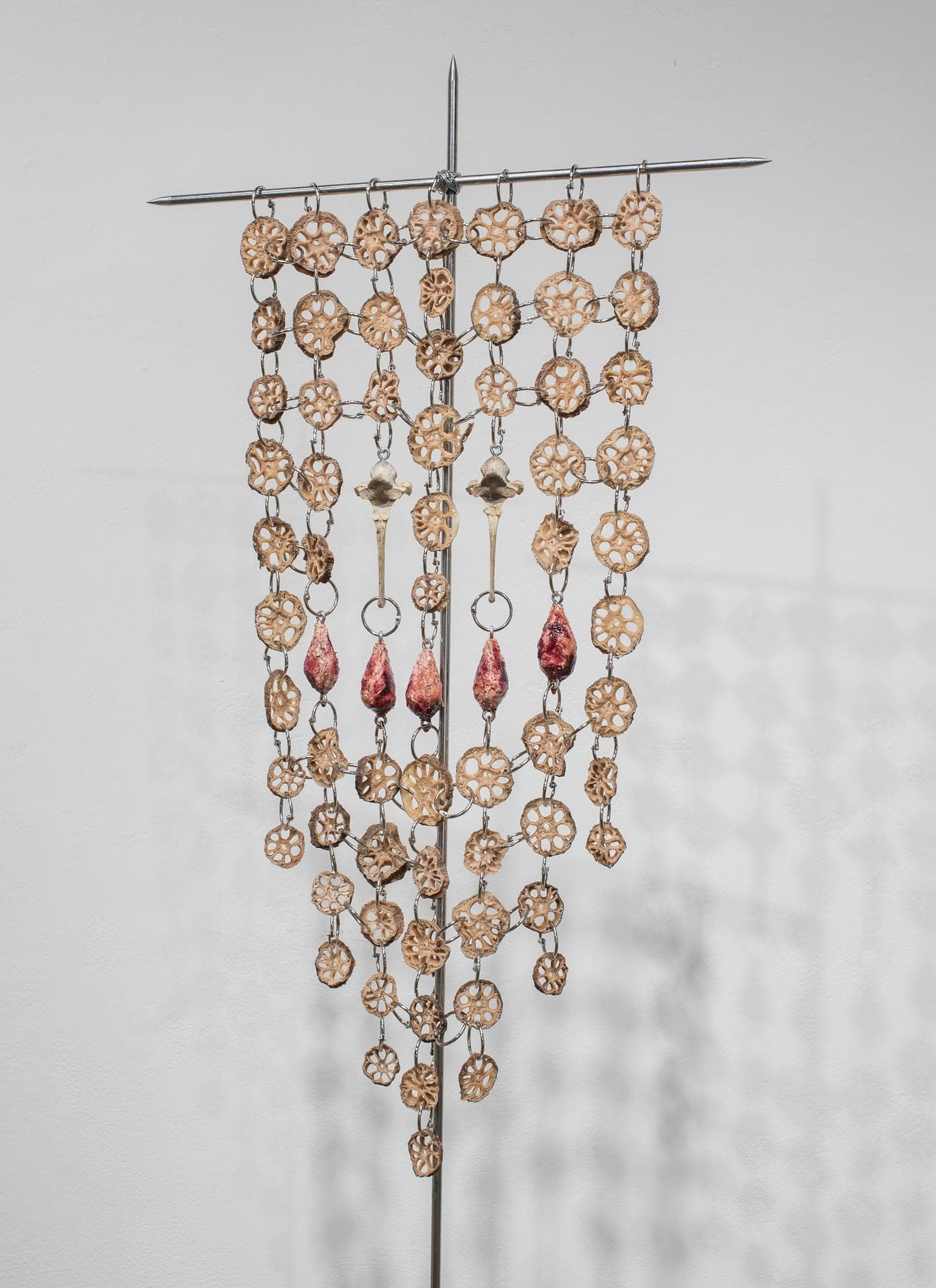 "BODY.LAND.SNARL"(2018) IS ON VIEW IN AN GROUP EXHIBITION TITLED "THIS COUNTRY"